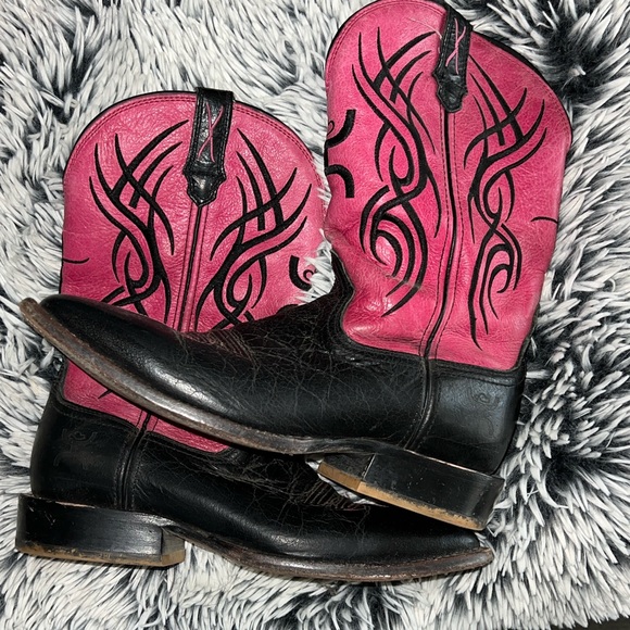 Twisted X Other - TWISTED X “WHY” pink & black men’s boots!